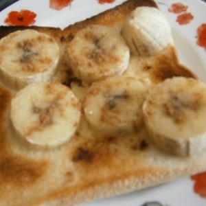 バナナシナモンシュガートースト